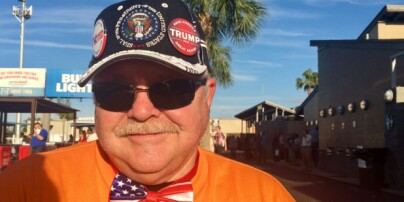 Over to av tre Trump-velgere tror valget er fikset mot ham. Her er noen av dem